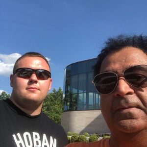 Meet your Posher, Bish